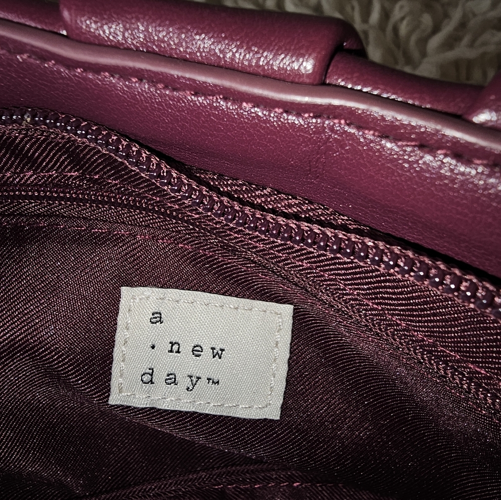 A new day shoulder bag
